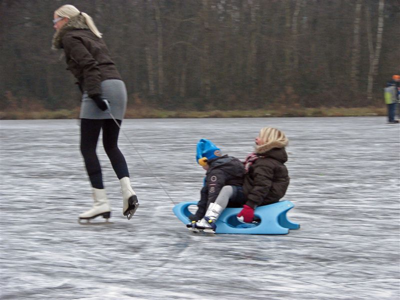 040 IJspret op Nieuwjaarsdag